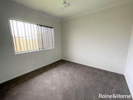 Spacious Modern Home in Sought-After Urraween - Photo 2