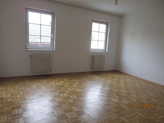 Hessenplatz/Dinghoferstr.55/2/11: Hübsche, zentral gelegene Kleinwohnung, 1 Raum, 35,60m2, separate, ablösefreie Küche,2.Liftstock - Photo 1
