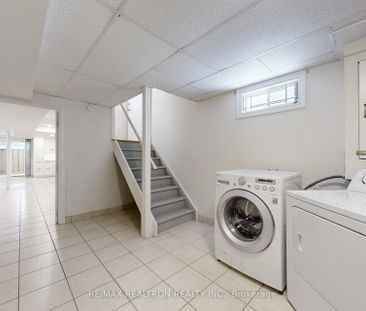 For Lease - 70 Earl Stewart Drive, Aurora, Ontario - Photo 3