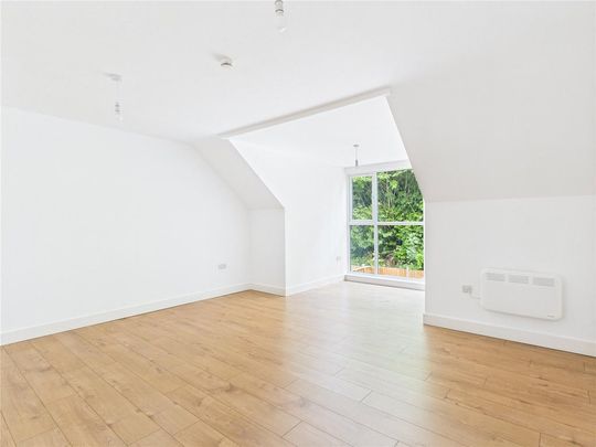 House share to rent - Photo 1