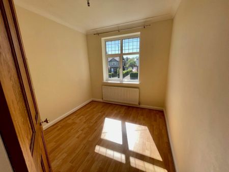 3 bedroom House To Let - Photo 5