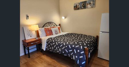 Renovated Unit 4 – Modern, Bright & Move-In Ready with Discounted First 3 Months! - Photo 2