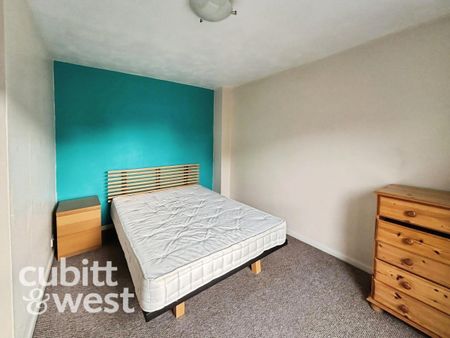 3 bedroom town house to rent - Photo 5