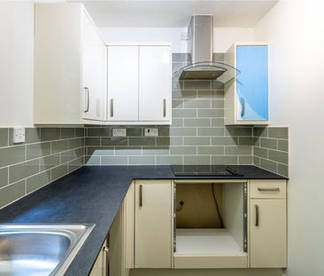 De La Warre Court, - Photo 6