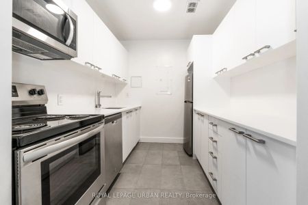 240 Oriole Parkway #602 , - Photo 4