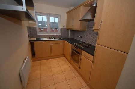 Brookhey, Hyde, SK14 - Photo 4