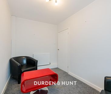 The Spinneys, Ongar - Photo 1