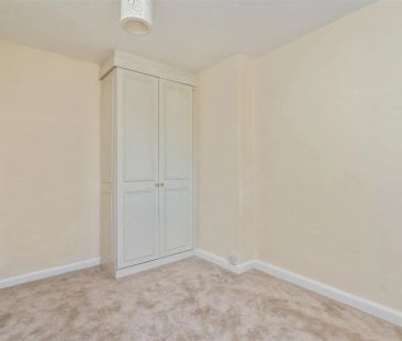 3 bed semi-detached house to rent in Hurdis Road, Shirley, Solihull - Photo 4