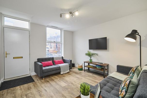 5 bedroom house to rent - Photo 1