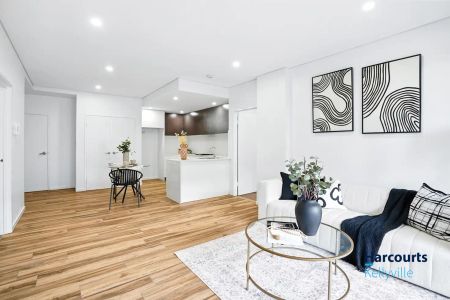 “Harcourts Kellyville presents this contemporary apartment” - Photo 5