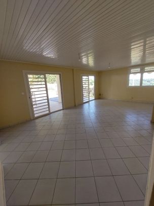 Location appartement 4 pièces, 87.74m², Fort-de-France - Photo 1