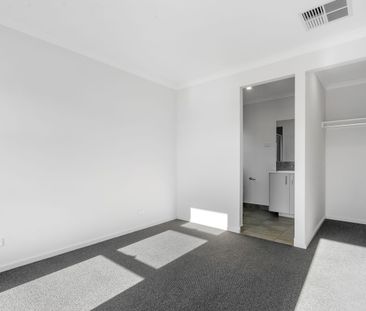 28 Bushranger Circuit Beveridge FOR RENT - Photo 1