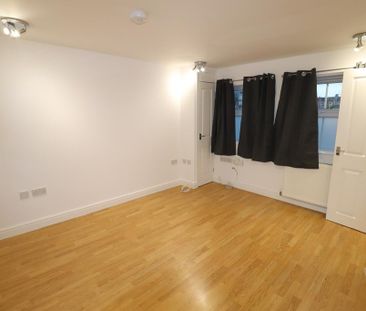 1 bedroom terraced house to rent - Photo 3