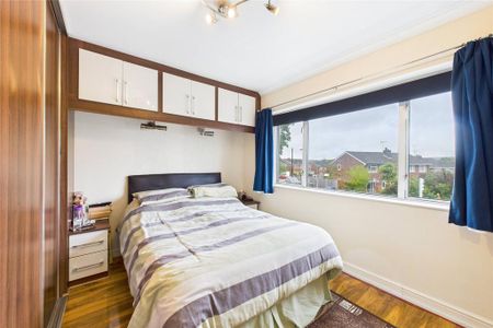 3 bedroom semi-detached house to rent - Photo 3