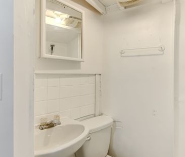For Lease - 3042 Dundas Street Unit# BACK, Toronto, Ontario - Photo 6