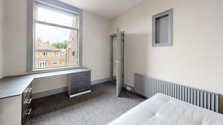 Stanmore Road, Burley - Photo 5