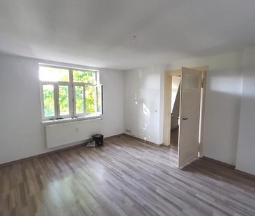 2-Zimmer-Dachgeschosswohnung in ruhiger Lage - Photo 1
