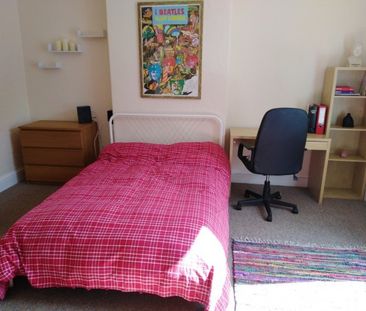 beautiful shared house in central Bolton - Photo 5