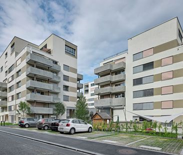 Modern apartment with seating area near Stettbach train station - Photo 3