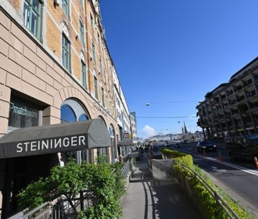 Kompakte Wohnung im historischen Gebäude mit Balkon - Photo 4
