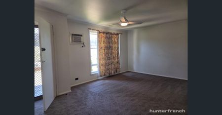 CLOSE TO LAVERTON TRAIN STATION - Photo 5