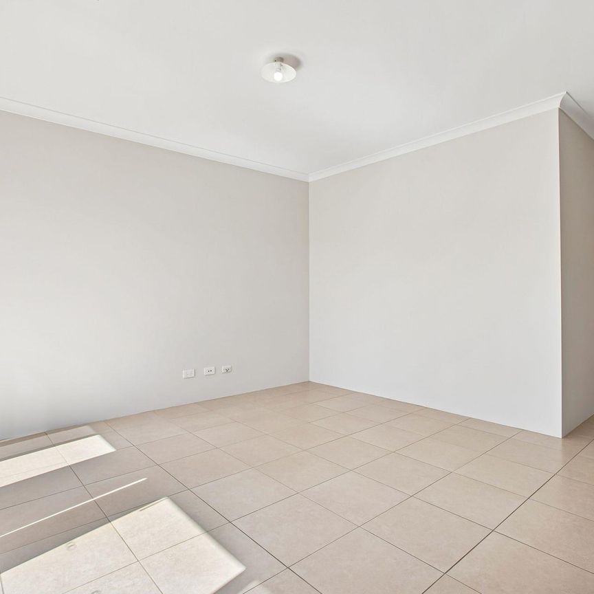 37 Tallering Way - Photo 1