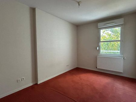 BEL F2 DE 54 M2 AVEC UN BALCON DANS UN QUARTIER DYNAMIQUE - Photo 2