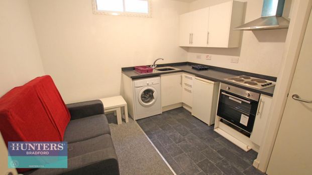 1 bedroom Flat To Let - Photo 1