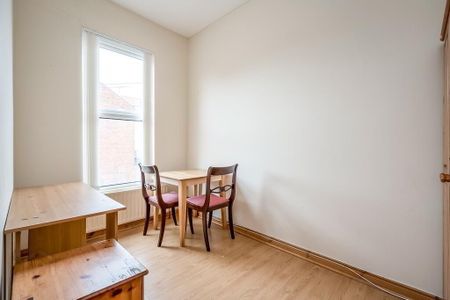 Flat 2, 98 Cromwell Road, Belfast, BT7 1JY - Photo 2