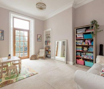 5 bedroom terraced house to rent - Photo 3