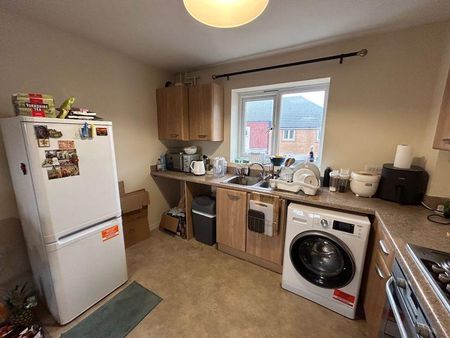 2 bedroom flat to rent - Photo 4