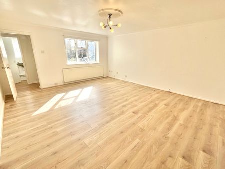 Staplegrove, Shoeburyness, Southend-on-Sea, Essex, SS3 8AQ - Photo 3