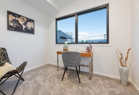 Exceptionally designed home at Takapuna - Photo 5