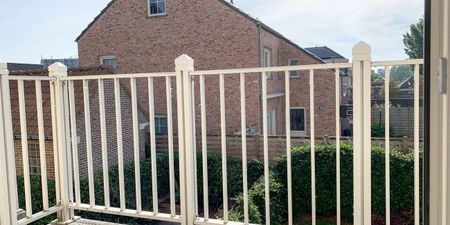 Appartement te huur in Waregem voor € 830 met 2 slaapkamers - Photo 2