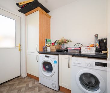 7 Tober Glen Crescent, Belfast, BT36 6UQ - Photo 2