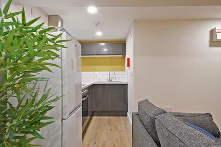 Student Apartment 1 bedroom, Ecclesall Road, Sheffield - Photo 4