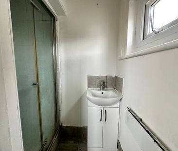 High Street, Gosport - Photo 4