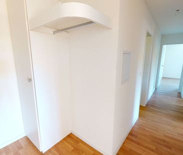 Schöne Wohnung mit grossem Balkon - Photo 5