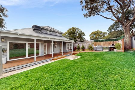 10 Anthony Crescent, Box Hill North VIC 3129 - House For Rent | Domain - Photo 3