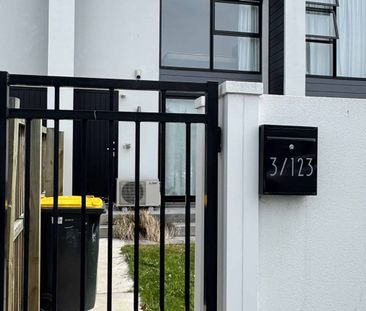 St. Albans, 2 bedrooms - Photo 3