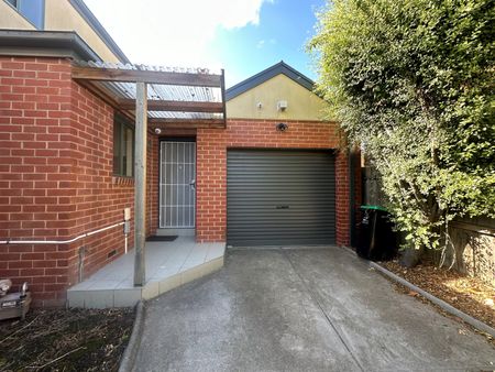 4/12 Duffy Street, Reservoir VIC 3073 - Photo 5