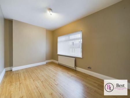 27 Albert Street, Larne, BT40 1LG - Photo 4