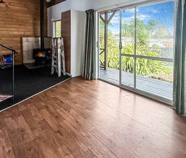 2 BED - RICHMOND HEIGHTS - Photo 2