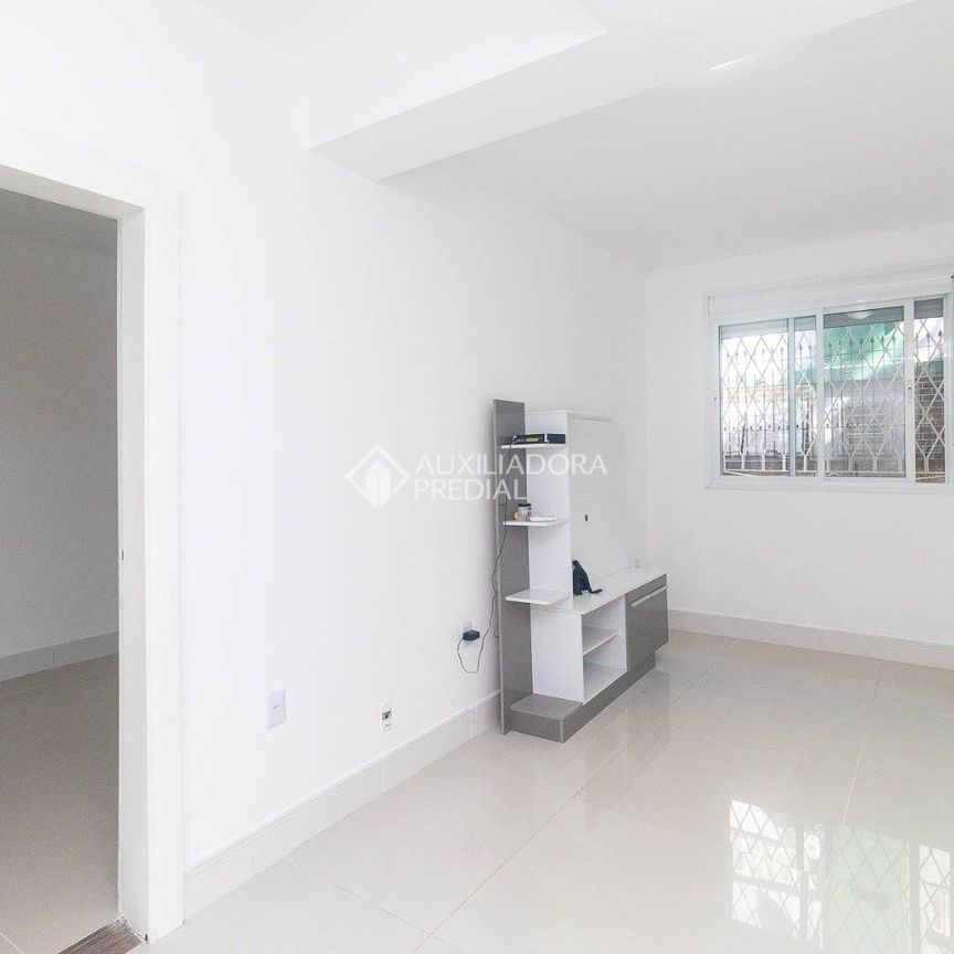Apartamento com 1 quarto e 63m² para alugar em Praia de Belas, Porto Alegre. - Photo 1