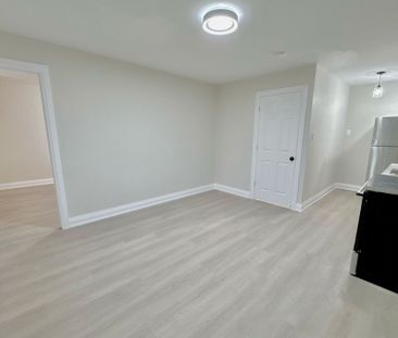 For Lease - 645 Chiddington Avenue, London South, Ontario - Photo 1