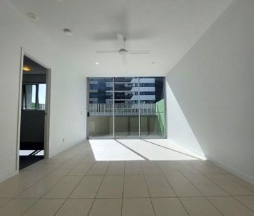 $490 only! Unfurnished One Bed Apartment For Rent, South Brisbane QLD - Photo 6