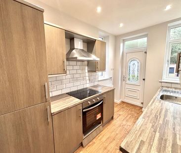 3 bedroom semi-detached house to rent - Photo 5