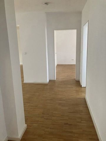 Schicke 3 Zimmerwohnung mit Balkon - Foto 3