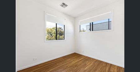 Low maintenance living - Photo 5