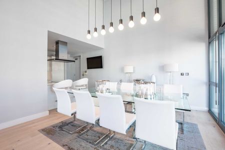 Deansgate, Manchester - Photo 5